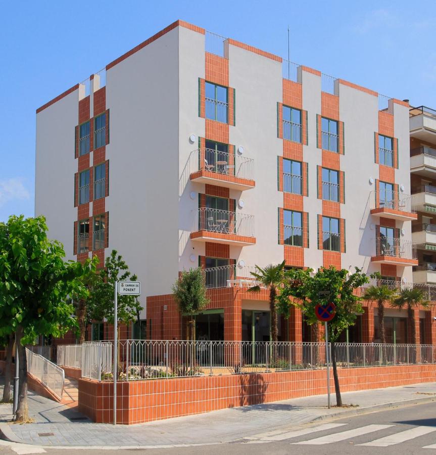 Terra Aurea Aparthotel Salou Exterior photo